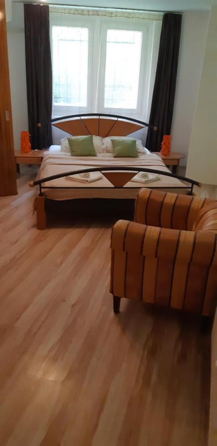 Apartments Olivia Пула Екстериор снимка